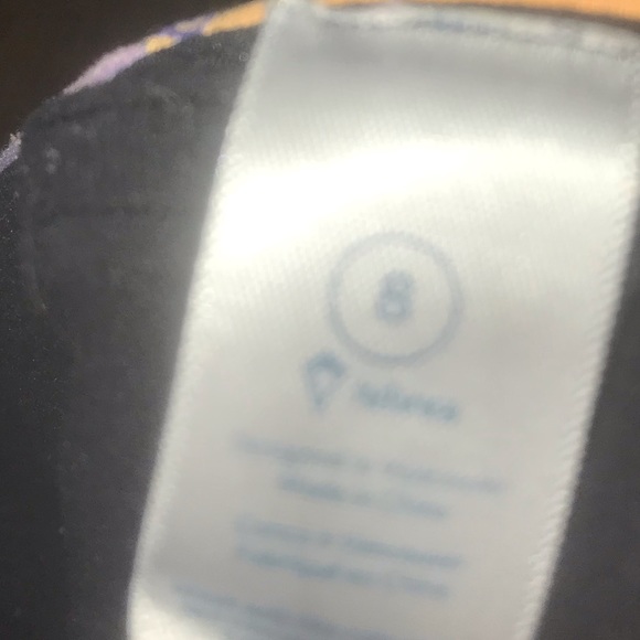 Reversible Ivivva Shorts - Picture 3 of 3